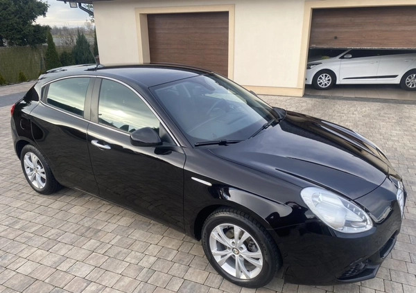 Alfa Romeo Giulietta cena 25900 przebieg: 176000, rok produkcji 2011 z Łask małe 529